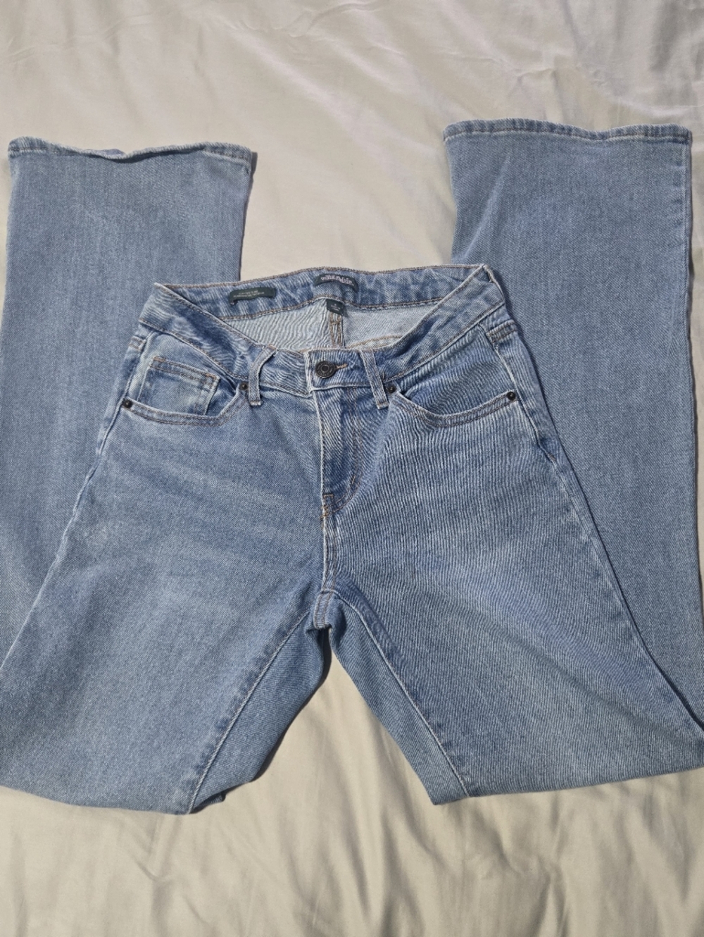 wild fable Women’s Denim Light Medium Wash Low-Rise Flare Jeans